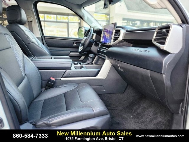 2022 Toyota Tundra 4WD SR5