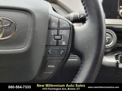 2023 Toyota Prius LE