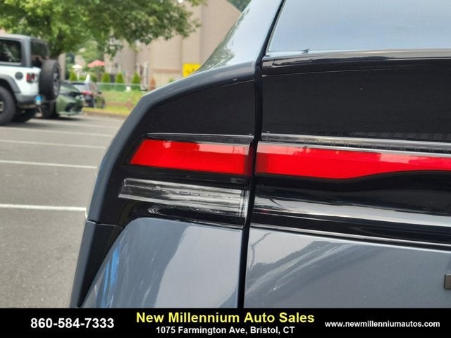 2023 Toyota Prius LE