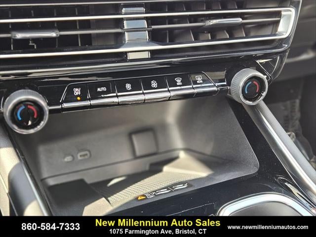 2025 Chevrolet Traverse AWD RS