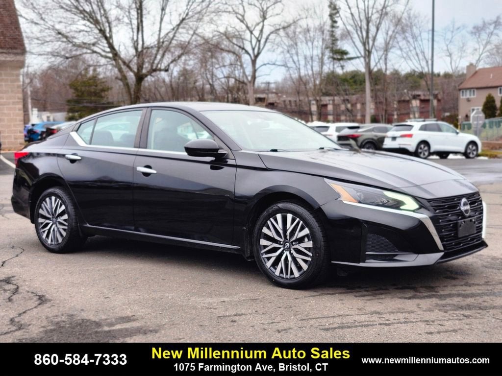 2023 Nissan Altima 2.5 SV