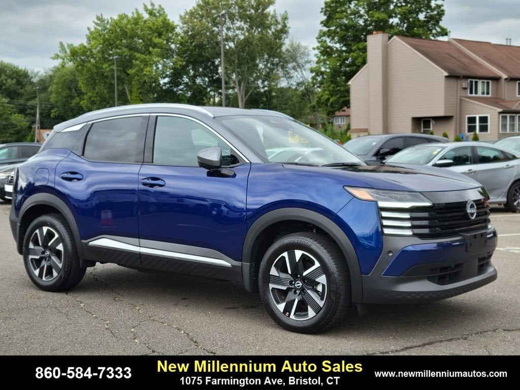 2025 Nissan Kicks SR