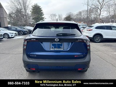 2025 Nissan Kicks SR