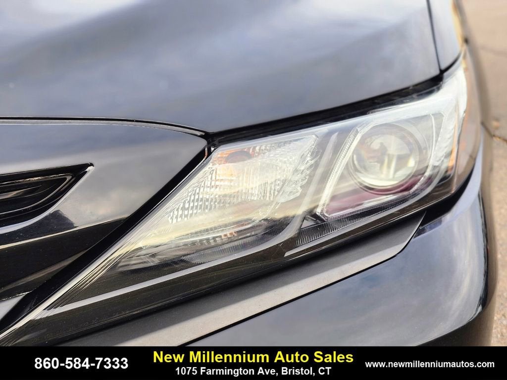 2021 Toyota Camry SE