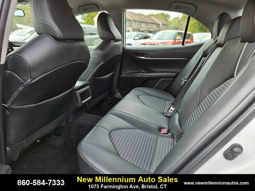 2022 Toyota Camry SE