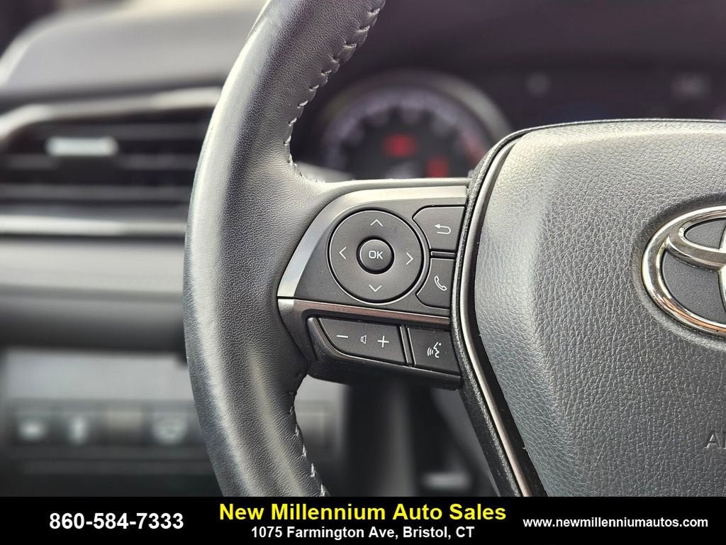 2022 Toyota Camry SE