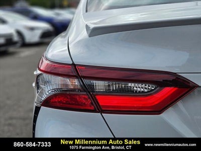 2022 Toyota Camry SE