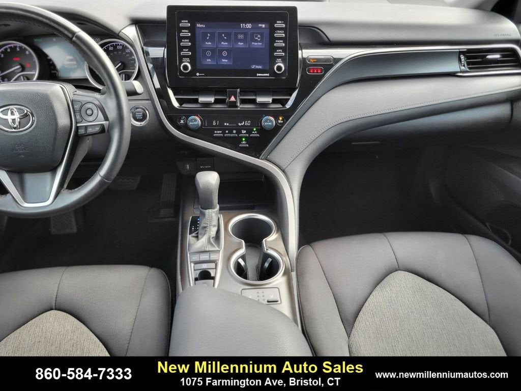 2022 Toyota Camry LE