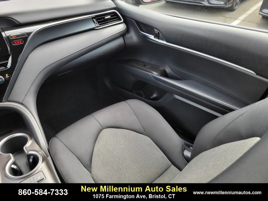 2022 Toyota Camry LE