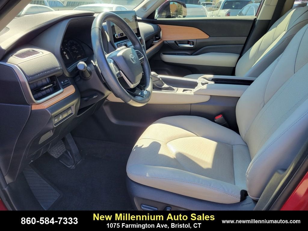 2024 Toyota Grand Highlander Platinum