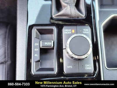 2022 Toyota Tundra 4WD SR5