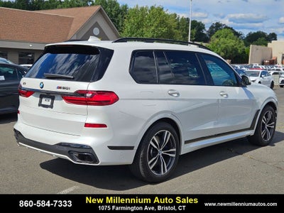 2021 BMW X7 M50i