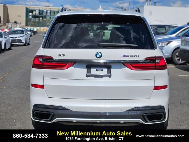 2021 BMW X7 M50i