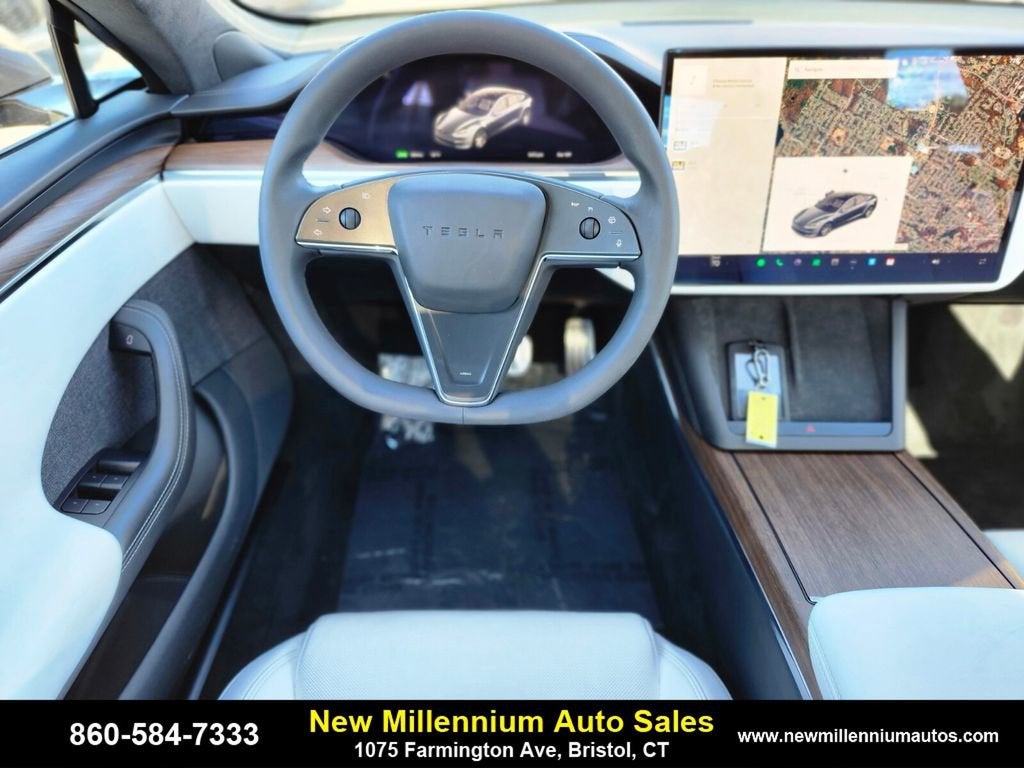 2022 Tesla Model S Base