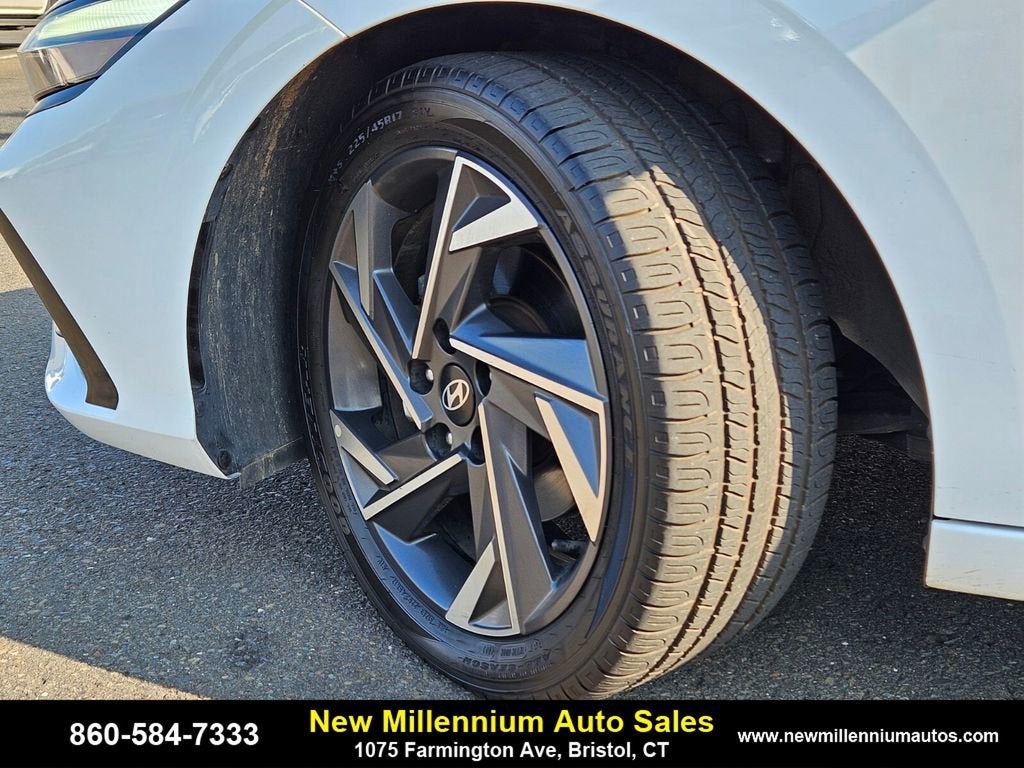 2024 Hyundai Elantra Limited