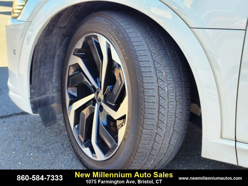 2024 Audi Q8 e-tron Sportback S line Prestige