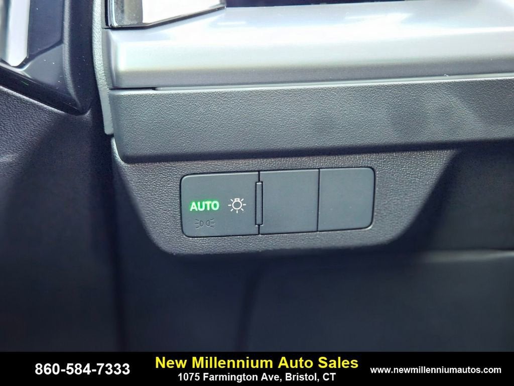 2025 Audi Q4 e-tron Premium